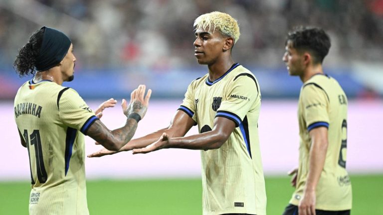 Gavi Brace and Rashford's Maiden Goal Seal 5-0 Victory for Barcelona in Daegu